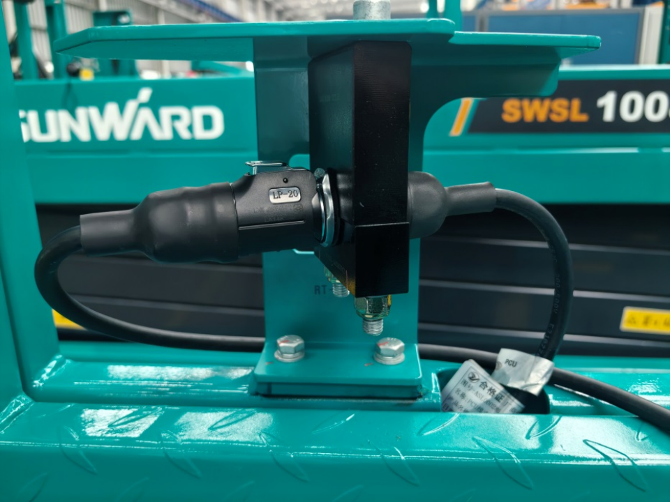 龙8头号玩家智能电动液驱剪叉系列产品周全升级，，，，，，，，为客户创立更大价值