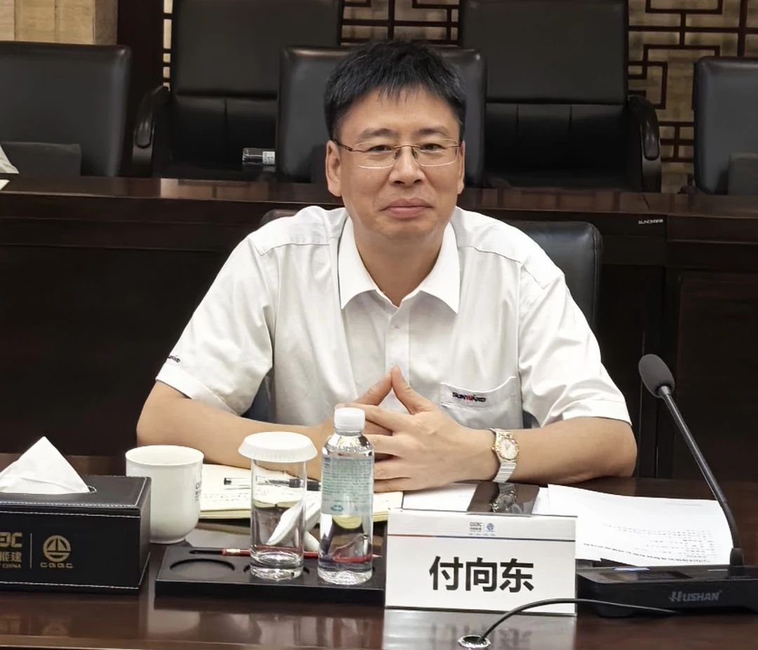 龙8头号玩家智能与中国能建葛洲坝集团深化相助，，，，，，，，告竣共识