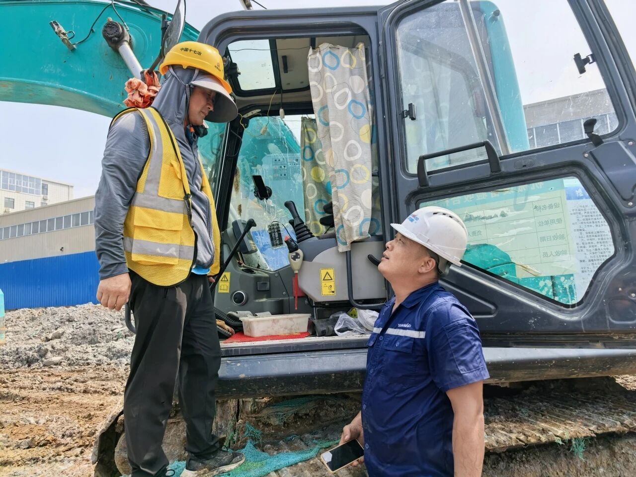 龙8头号玩家智能“效劳万里行”活动走进安徽，，，，，，，知心折务获客户认可