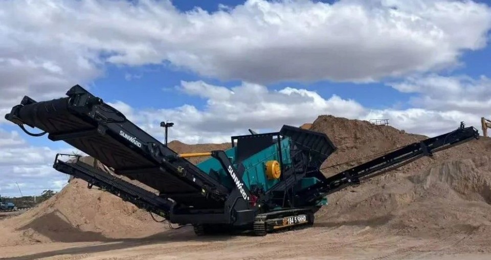 高效环保深受认可！龙8头号玩家智能破碎筛分装备首进澳洲市场