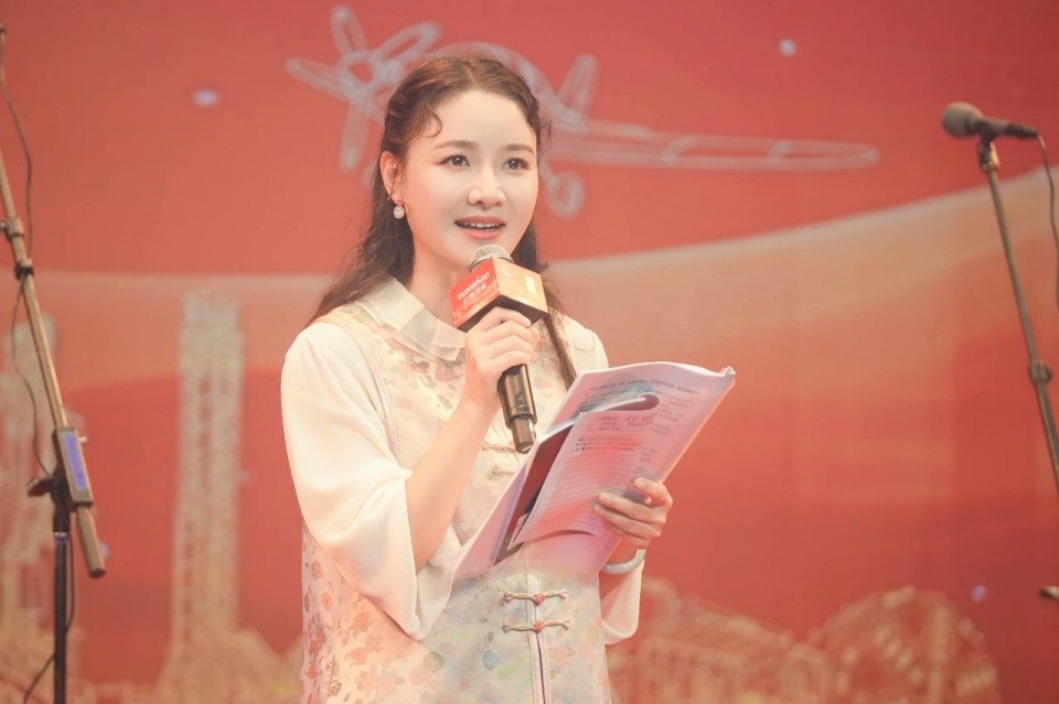 声动龙8头号玩家！庆祝龙8头号玩家智能建设26周年合唱角逐精彩收官