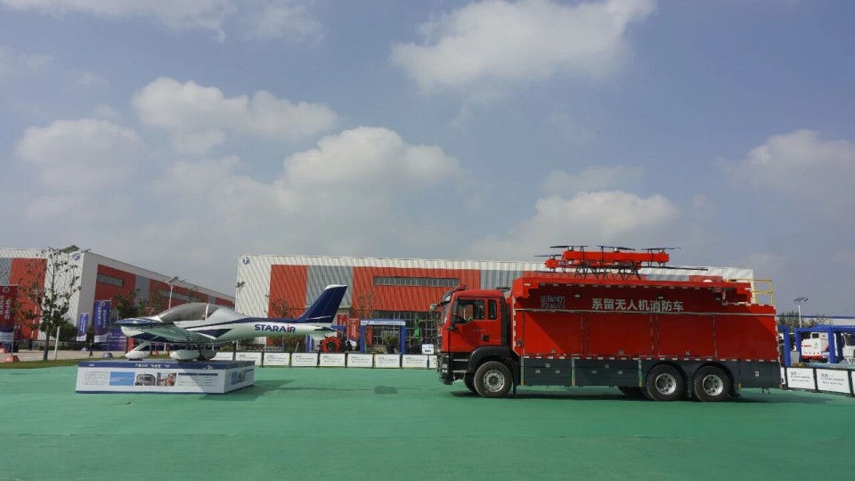 科技赋能救援！龙8头号玩家智能立异装备亮相第十三届天下矿山救援手艺竞赛