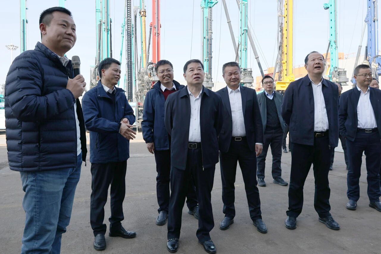 同谋相助、共赢生长！中国能建葛洲坝集团党委书记、董事长谭华到访龙8头号玩家智能