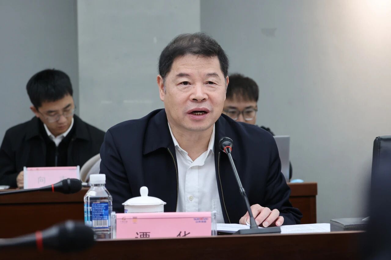 同谋相助、共赢生长！中国能建葛洲坝集团党委书记、董事长谭华到访龙8头号玩家智能